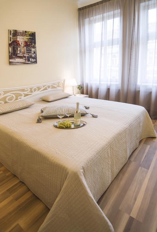 Apartment Za Poricskou Branou Prague Luaran gambar