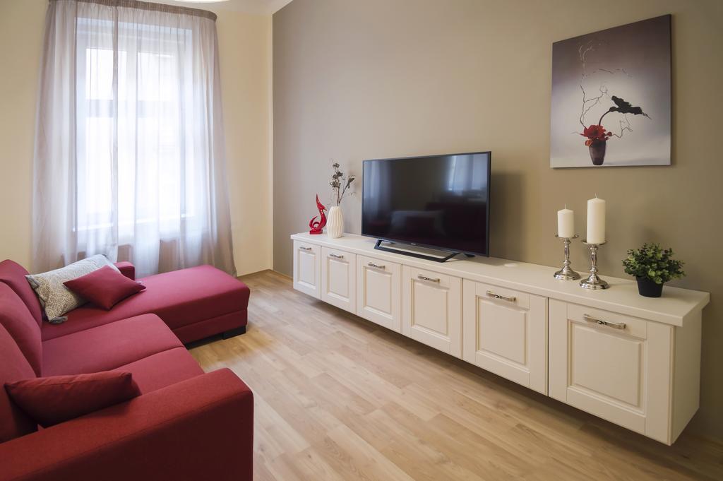 Apartment Za Poricskou Branou Prague Luaran gambar
